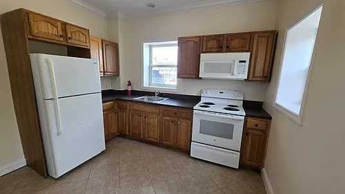 7 S White St #1 Photo 1