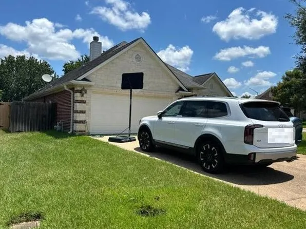 3805 Latinne Ct, College Station, TX 77845