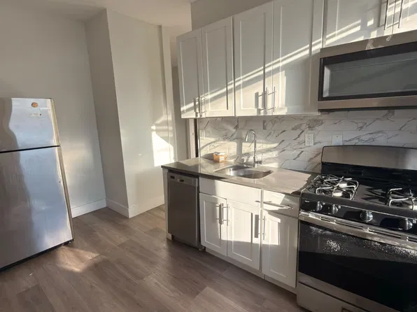 158 Bergen Ave #33E, Jersey City, NJ 07305