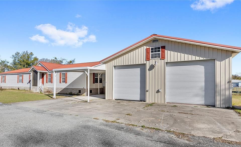 1st image of 32443 Memory Ln