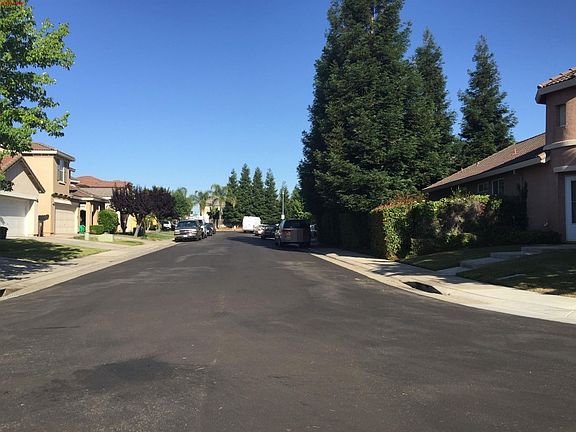 5th image of 9412 Dante Ct