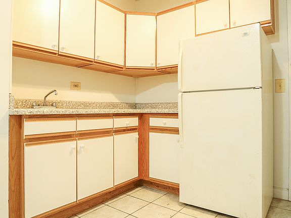 5th image of 4526 N Damen Ave APT 1A