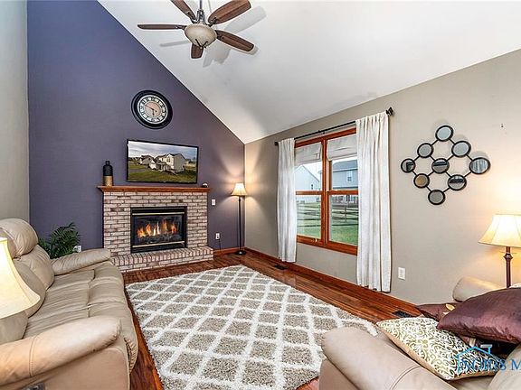 4th image of 26643 Amberwood Dr