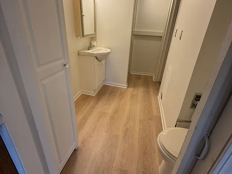 337 11th Ave S #3 — Photo 9