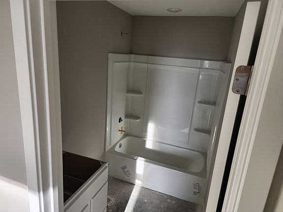 5th image of 6122 Sand Mill Dr