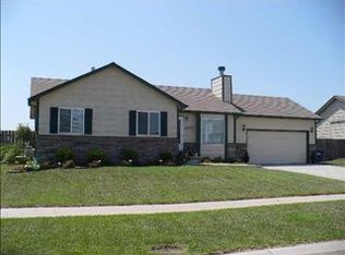 2233 S Parkridge St, Wichita, KS 67209
