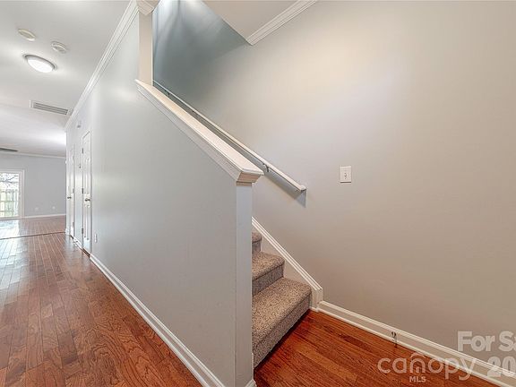 3rd image of 2147 Midnight Blue Ln