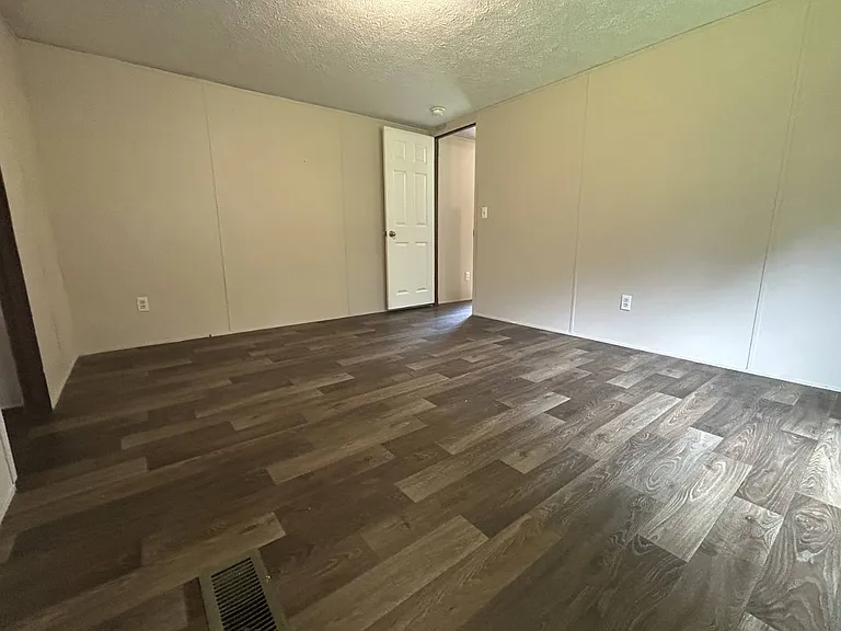302 Autumn Ln #37 — Photo 10