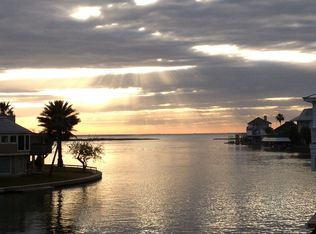 3511 Jolly Roger Cir, Galveston, TX 77554