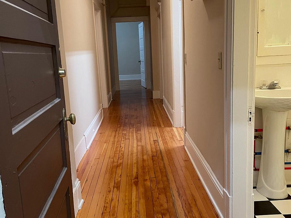 1st image of 901 6th Ave #406