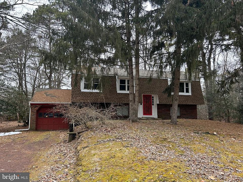 1st image of 307 Fern Dr