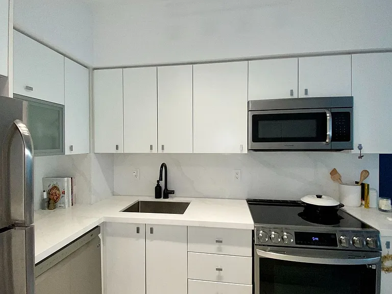 69 Lynn Williams St #205 — Photo 6