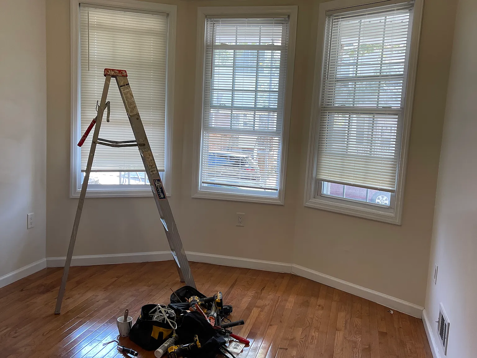 2 bed, 850 sqft, $2,000 — Photo 3