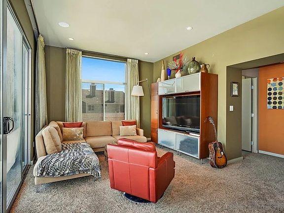 4th image of 4026 Hamilton St
