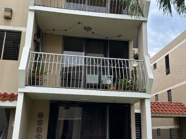 3305 Cond Paseo Degetau APT Q, Caguas, PR 00727