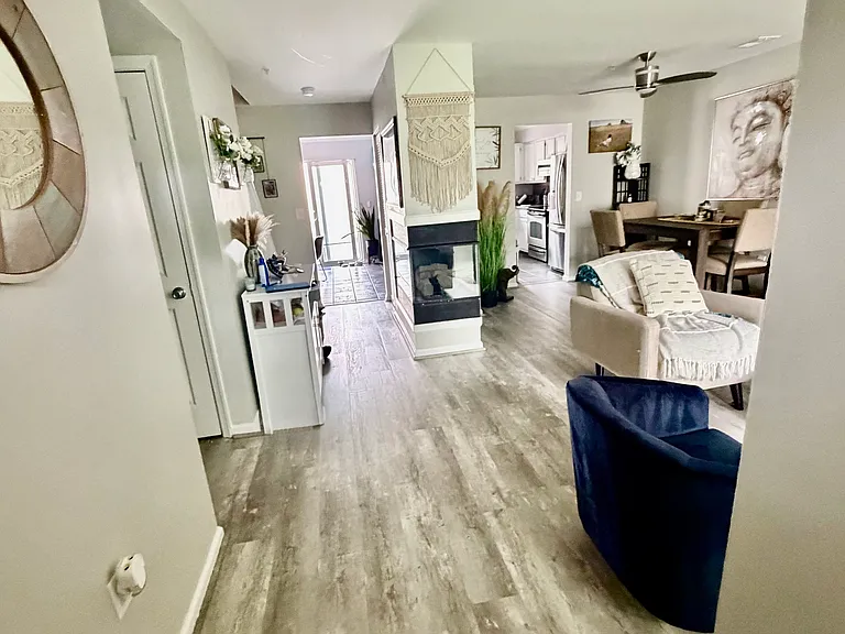 1031 Simsbury Ct #57B — Photo 8