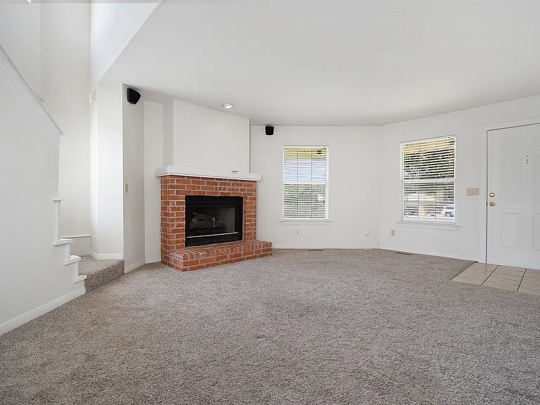 336 Lariat Cir — Photo 14