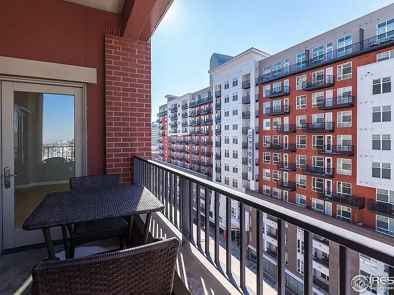 1950 N Logan St #804 — Photo 18