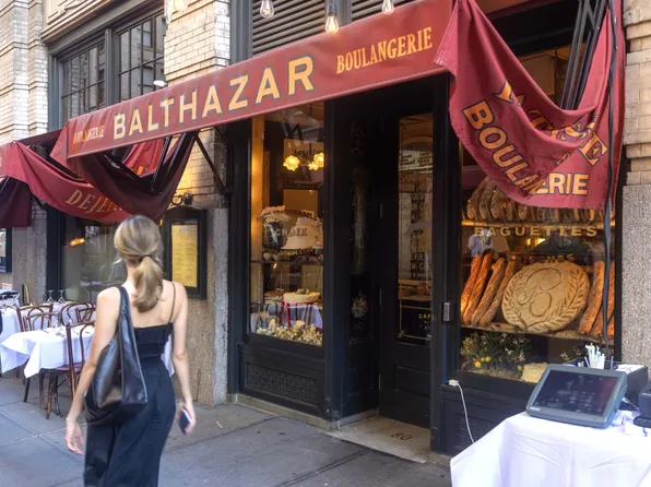 301 Elizabeth Street image 12 of 15