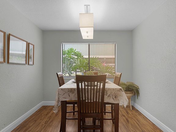 4th image of 524 Sun Valley Vlg Unit 105