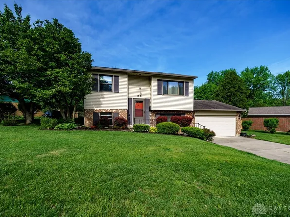 158 Upper Hillside Dr, Bellbrook, OH 45305