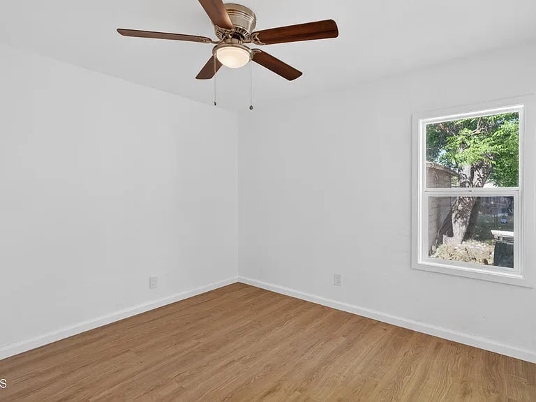 3307 Belden St — Photo 16