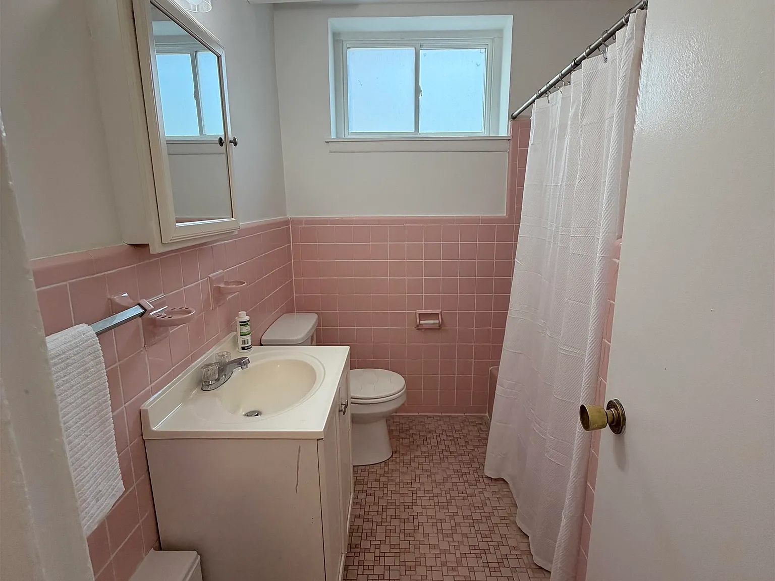 Terrace Towers — Photo 4