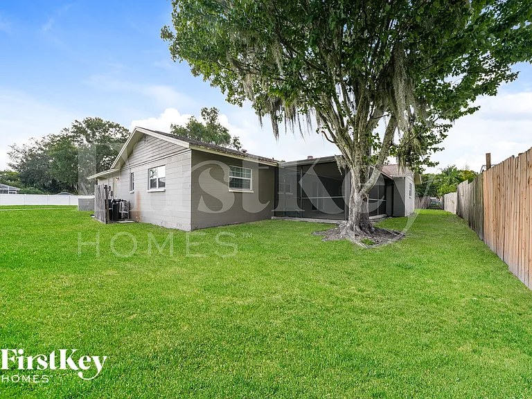 3816 Fieldflower Ct — Photo 18