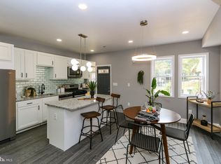 1420 N Rosedale St, Baltimore, MD 21216