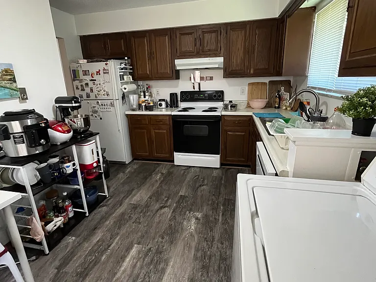 1588 Jones Dr — Photo 20
