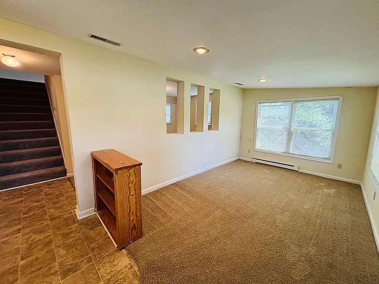 1806 Brooksfield Rd — Photo 6