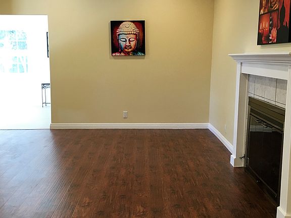 4th image of 12947 Borden Ave