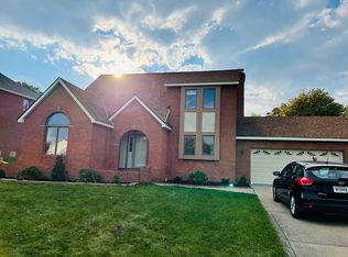 32 Brookside Blvd, Hinckley, OH 44233