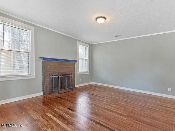 4th image of 7242 Barberie St
