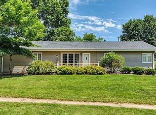 1109 Richard George Dr, Norwalk, IA 50211