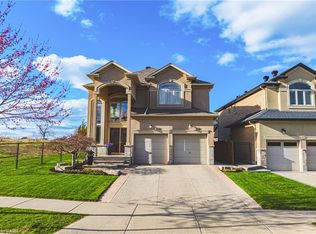419 Dicenzo Dr, Hamilton, ON L9B 0B3