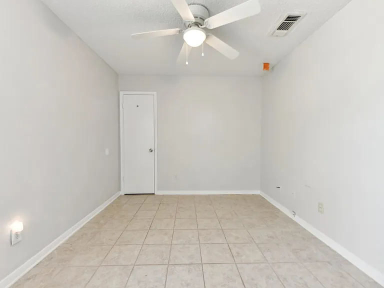 3217 Honeysuckle Dr — Photo 19