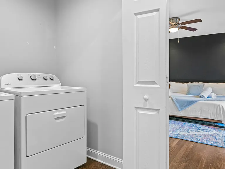1108 Napier St SE — Photo 11
