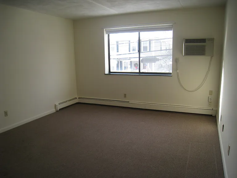 11 Pond St #11 — Photo 5