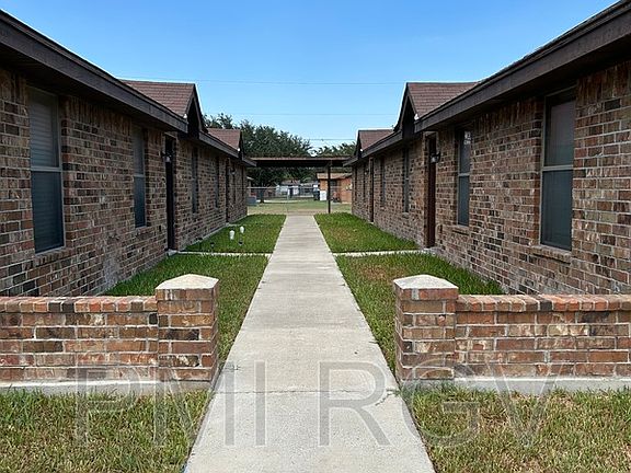 2nd image of 304 W Amy Dr APT C