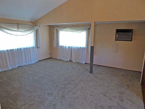 4th image of 202 1st Ave