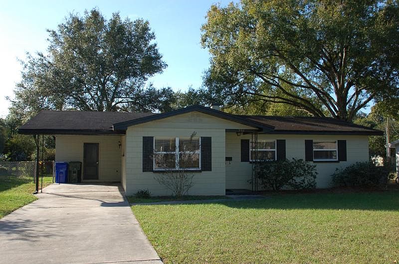 1st image of 554 Carey Pl