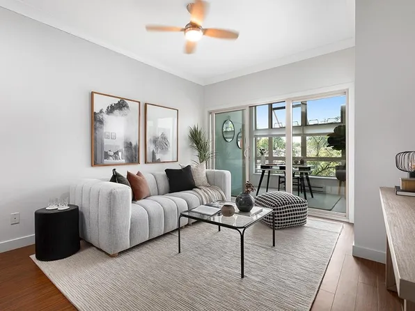 707 E 20th Ave #207, Vancouver, BC V5V 0B3