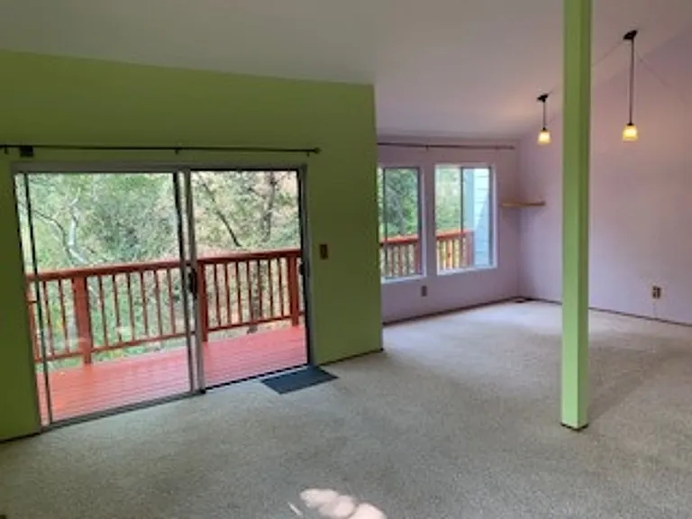 357 Lee St — Photo 12