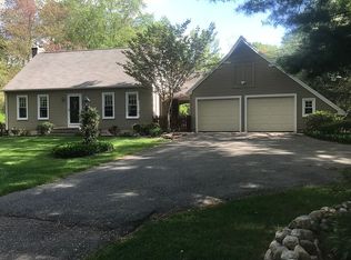 91 Mill Rd, Hampden, MA 01036
