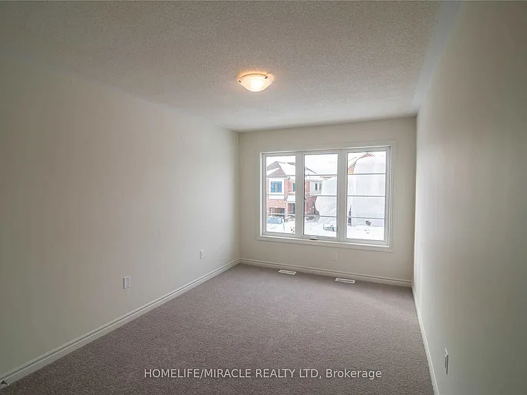19 Greer St — Photo 12