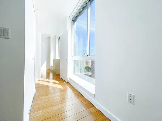 Rented by Kahen Properties | media 9