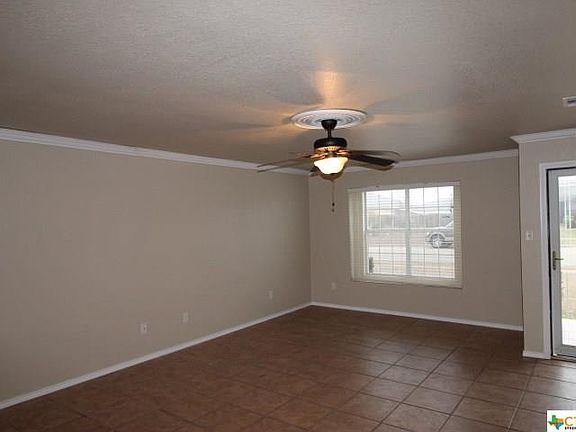 4th image of 3405 Driftwood Dr
