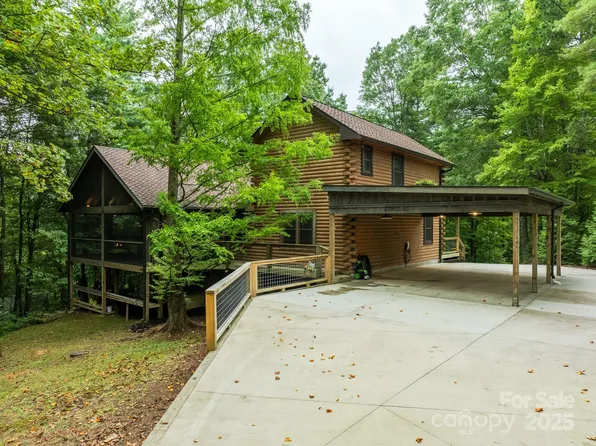 17200 Rosman Hwy, Lake Toxaway, NC 28747