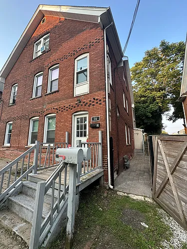 21 Tremont St #1 Photo 1